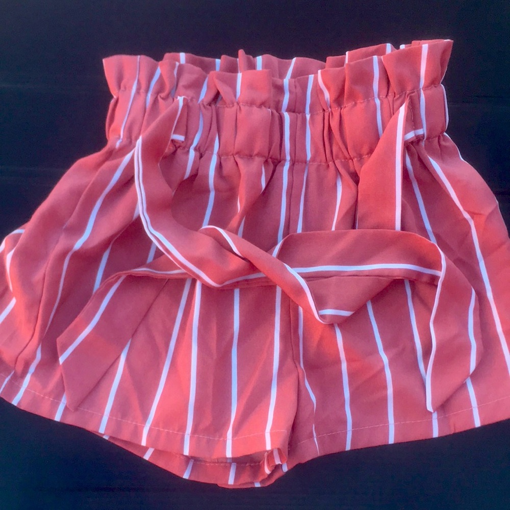 8S2.  Shein shorts (girls)